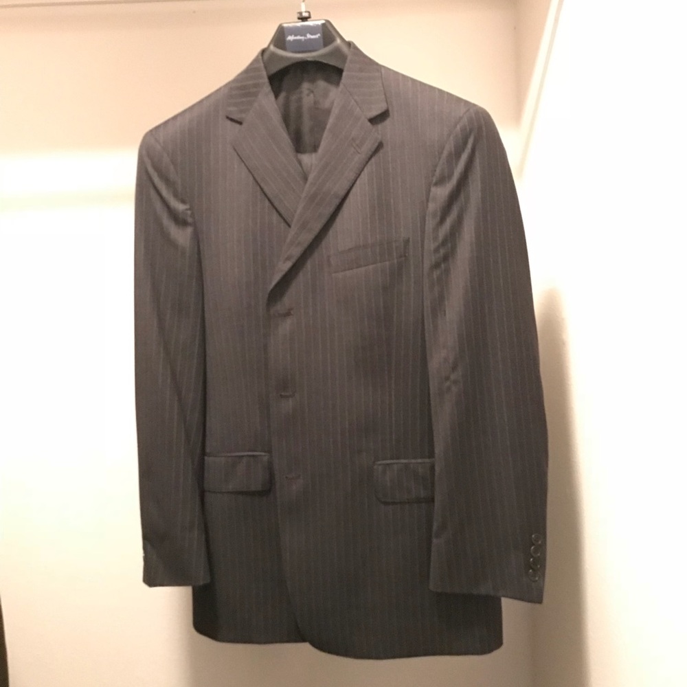 Daniel Cremieux Navy Pinstripe Suite